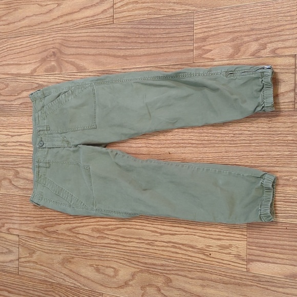 CAbi Pants - Green utility joggers size 4 with zipper hem and stretch by Cabi